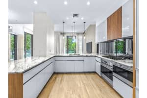 2831 S Bayshore Dr 403, Miami, FL 33133 - MLS#A11870475