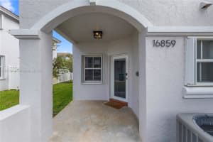 16859 SW 1st Mnr, Pembroke Pines, FL 33027 - MLS#A11870518