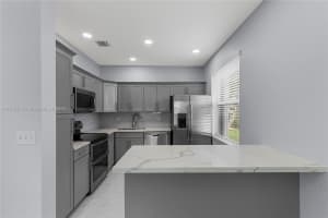 16859 SW 1st Mnr, Pembroke Pines, FL 33027 - MLS#A11870518