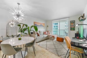 2101 Brickell Ave 2009, Miami, FL 33129 - MLS#A11870541