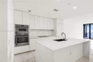 700 NE 24TH ST 4102, Miami, FL 33137 - MLS#A11870545