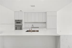 700 NE 24TH ST 4102, Miami, FL 33137 - MLS#A11870545