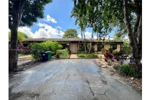 13527 Sw 101st Ln, Miami