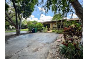 13527 SW 101st Ln, Miami, FL 33186 - MLS#A11870548