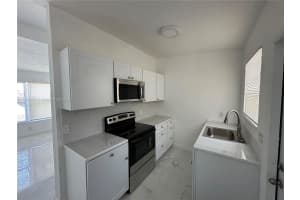 240 NW 28th Ave, Boynton Beach, FL 33435 - MLS#A11870565