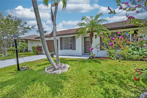 6338 Tall Cypress Cir, Green Acres, FL 33463 - MLS#A11870596