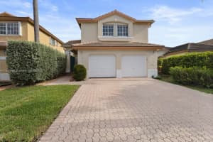 9927 NW 29th St 9927, Doral, FL 33172 - MLS#A11870609