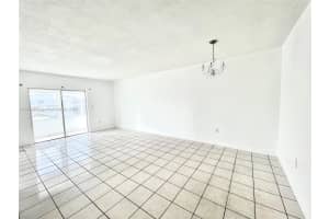 110 Royal Palm Rd 310, Hialeah Gardens, FL 33016 - MLS#A11870631