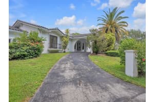 5901 SW 136th St, Pinecrest, FL 33156 - MLS#A11870675