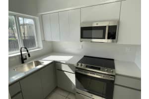 406 NW 84th Ter 406, Miami, FL 33150 - MLS#A11870706