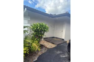 15461 Turnbull Dr 15461, Miami Lakes, FL 33014 - MLS#A11870709