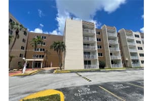 6930 Miami Gardens Dr 1-506, Hialeah, FL 33015 - MLS#A11870722