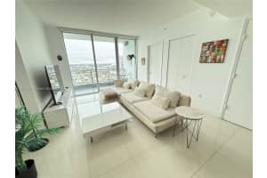 92 Sw 3rd St 3709, Miami