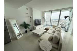 92 SW 3rd St 3709, Miami, FL 33130 - MLS#A11870752