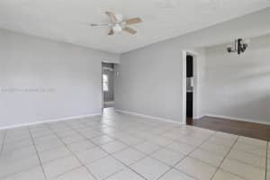 4000 SW 28th St, West Park, FL 33023 - MLS#A11870754