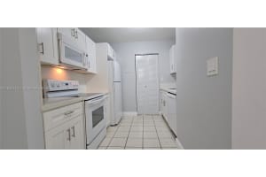 646 NW 114th Ave 201, Sweetwater, FL 33172 - MLS#A11870774