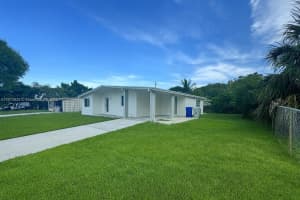 1400 NE 43rd Ct, Pompano Beach, FL 33064 - MLS#A11870825