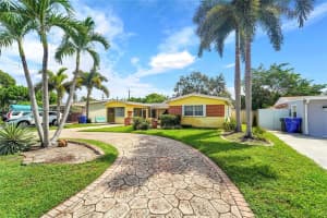 2241 N 66th Ave, Hollywood, FL 33024 - MLS#A11870833