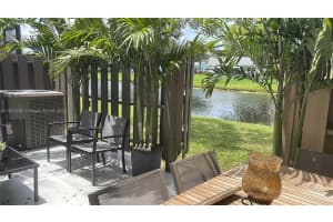 8203 Nw 9th Ct 2, Plantation