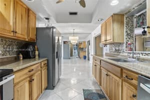 7201 SW 4th Ct, North Lauderdale, FL 33068 - MLS#A11870855
