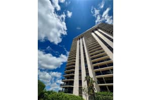 19667 Turnberry Way TW-E, Aventura, FL 33180 - MLS#A11870889