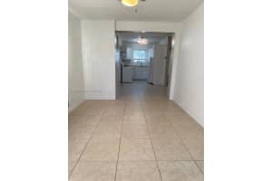 6840 Cody St, Hollywood, FL 33024 - MLS#A11870903