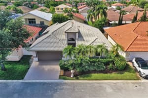 11590 Sw 9th Ct, Pembroke Pines
