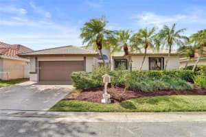 11590 SW 9th Ct, Pembroke Pines, FL 33025 - MLS#A11870905
