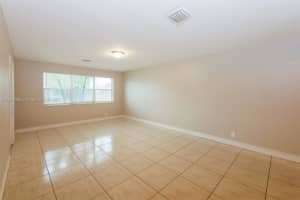 305 SW 9th Ter, Hallandale Beach, FL 33009 - MLS#A11870965
