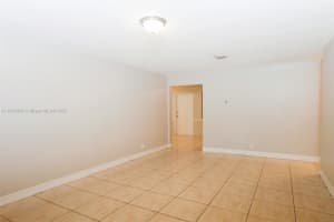 305 SW 9th Ter, Hallandale Beach, FL 33009 - MLS#A11870965