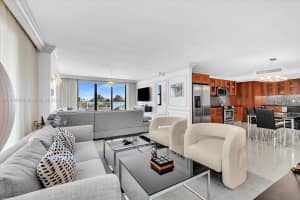9801 Collins Ave 4Y, Bal Harbour, FL 33154 - MLS#A11870968