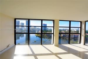 200 Leslie Dr 1124, Hallandale Beach