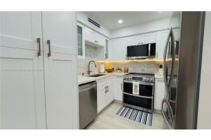 5161 Collins Ave 715, Miami Beach, FL 33140 - MLS#A11871010