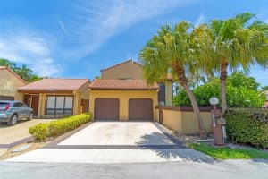 1006 NE 202nd Ln, Miami, FL 33179 - MLS#A11871023