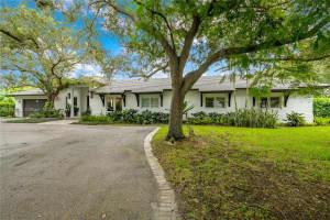 11835 SW 91st Ave, Miami, FL 33176 - MLS#A11871025