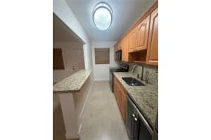 5839 SW 74th Ter 104, South Miami, FL 33143 - MLS#A11871033