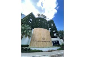 16385 Biscayne Blvd 1702, North Miami Beach