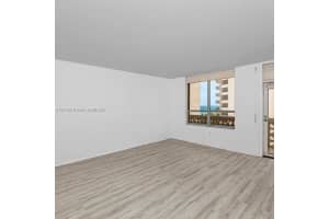 10185 Collins Ave 815, Bal Harbour