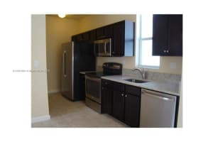 17131 Sw 96th St Studio, Miami