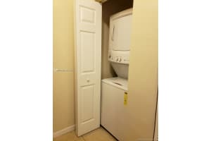17131 SW 96th St Studio, Miami, FL 33196 - MLS#A11871120