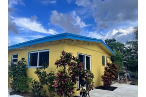 881 SW 49th Ter, Plantation, FL 33317 - MLS#A11871129