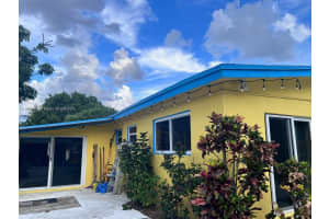881 SW 49th Ter, Plantation, FL 33317 - MLS#A11871129