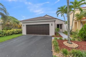 1592 Salerno Cir 1592, Weston, FL 33327 - MLS#A11871134