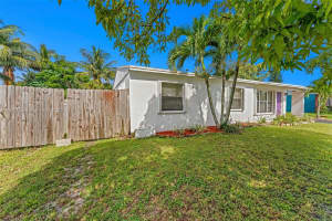1601 SW 68th Ter, North Lauderdale, FL 33068 - MLS#A11871155