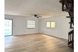 2732 W 54th St, Hialeah, FL 33016 - MLS#A11871156