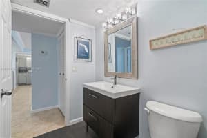 1707 Whitehall Dr 0, Davie, FL 33324 - MLS#A11871159