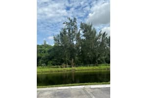16465 NE 22nd Ave 617, North Miami Beach, FL 33160 - MLS#A11871168