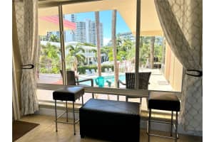 2825 NE 33rd Ave 204, Fort Lauderdale, FL 33308 - MLS#A11871172