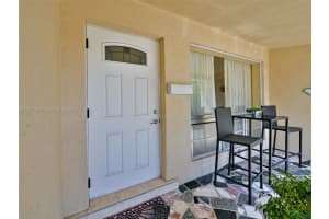 104 N 31st Ct, Hollywood, FL 33021 - MLS#A11871180