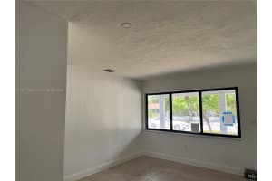 MLS# A11871248, Hialeah, Florida 33010